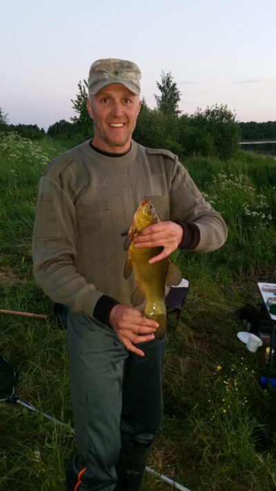 Tench, 1.6 kg